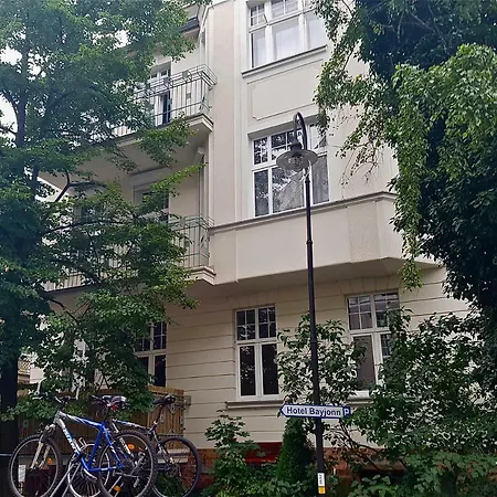 Houseboat Apartment - Beach & Parking-2
